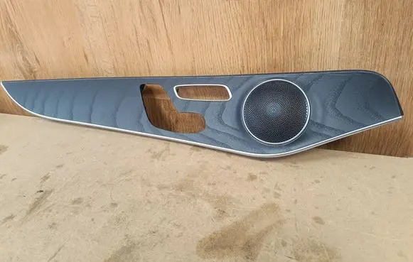 Mercedes-Benz GLC C253 Other front door trim element A2057202780