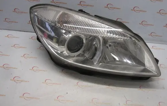 Skoda Fabia Mk2 (5J) Headlight/headlamp 