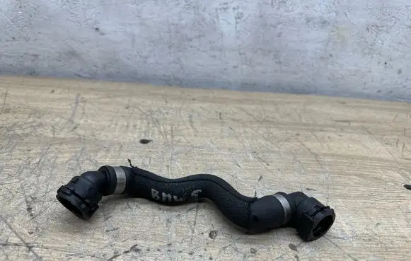 BMW 5 F10 F11 Engine coolant pipe/hose 8375796
