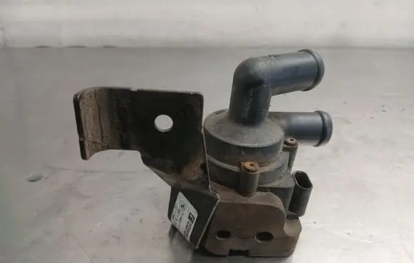 BMW 5 F10 F11 Electric auxiliary coolant/water pump 704077140 6411923931303