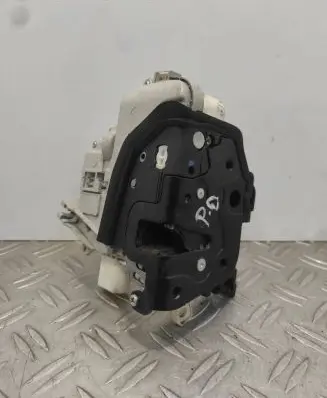 Audi A6 S6 C7 4G Front door lock 8J2837016E