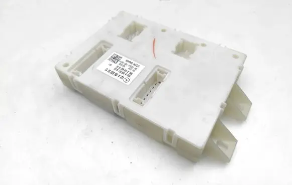 Mercedes-Benz ML AMG W166 SAM control unit A1669003812 28404824 A1669011402