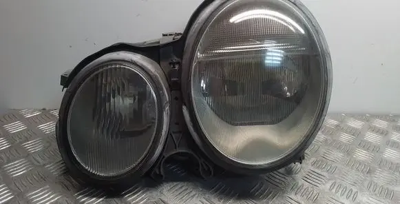 Mercedes-Benz E W210 Headlight/headlamp