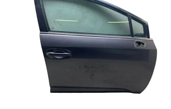 Toyota Avensis T270 Front door 123456