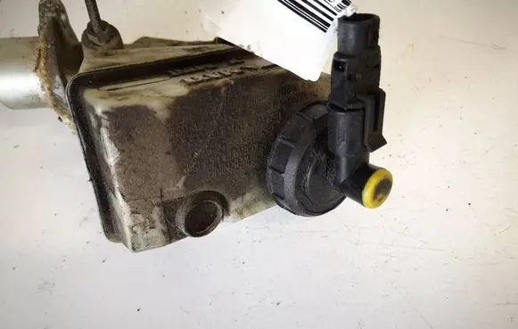 Renault Clio II Brake fluid reservoir 7700417826 8200262441