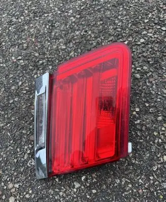 BMW 7 F01 F02 F03 F04 Tailgate rear/tail lights HKF01T2LH 7182205