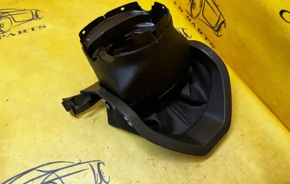 Mercedes-Benz GLS X166 Steering wheel column trim A1666806907