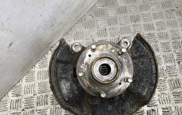 Honda Civic IX Front wheel hub