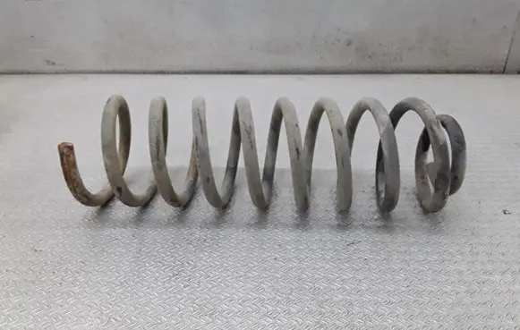 Jeep Cherokee Front coil spring
