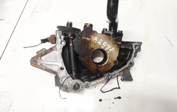 Mitsubishi Carisma Oil pump 