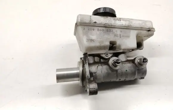Mercedes-Benz X-class W470 Master brake cylinder 0204840832
