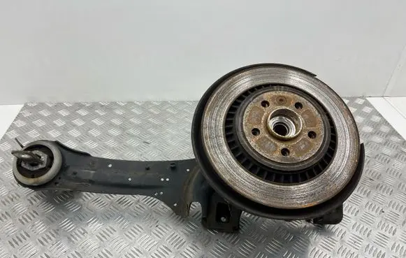 Volvo V60 Rear wheel hub 31387941 201310202