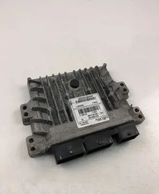 Renault Megane III Engine control unit/module ECU 237100914R 237101715R