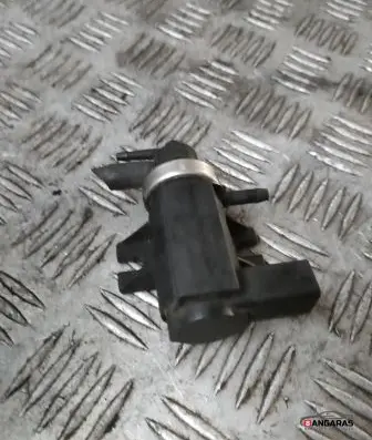 Volkswagen PASSAT B5.5 Turbo solenoid valve 1j0906627