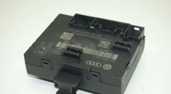 Audi A5 8T 8F Door control unit/module 8T0959795F