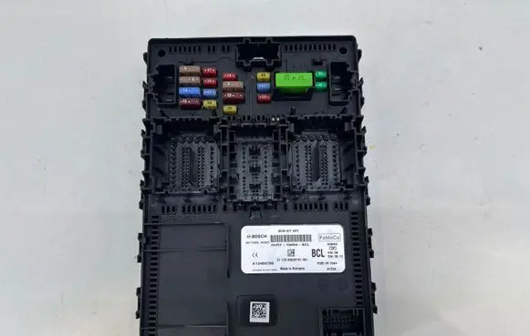 Ford Ecosport Fuse box set HU5T15604BCL