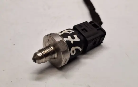 BMW 5 E39 Sensor 0265005303 34511165467