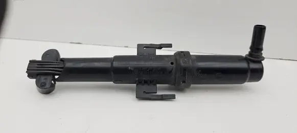 BMW 6 F06 Gran coupe Headlight washer spray nozzle 1300750010
