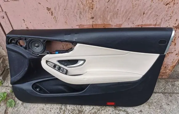 Mercedes-Benz C W205 Front door card panel trim A2054405133 A2228200202 0001047421