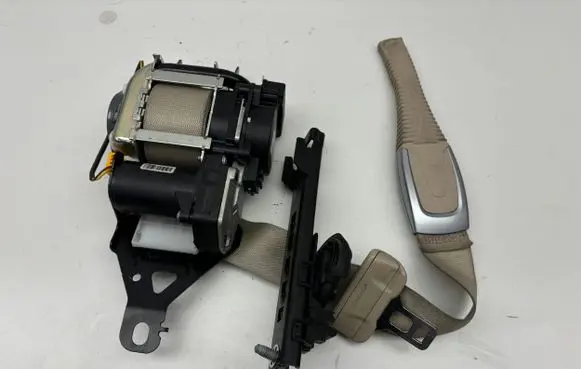 Mercedes-Benz S AMG W222 Front seatbelt A2228601100 A0008600388