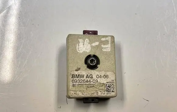 BMW 3 E90 E91 Antenna control unit 6932644