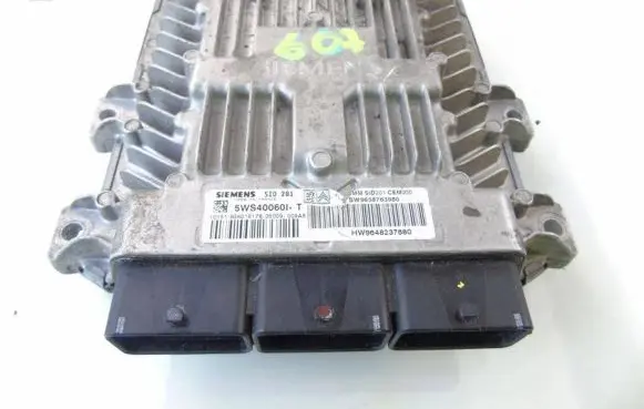 Peugeot 607 Engine control unit/module 9658763980 5WS400601T 9648237680