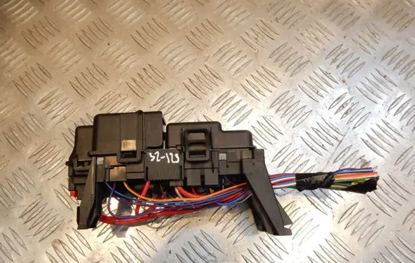 Volvo S80 Fuse box set 13800159HWB 32123