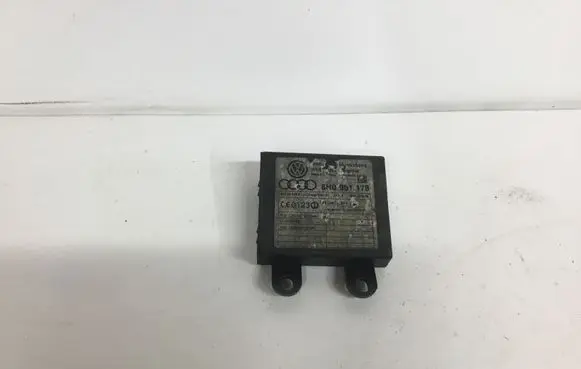 Audi A4 S4 B6 8E 8H Alarm control unit/module 8H0951178 36591032149A