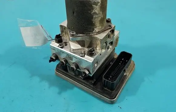 BMW 5 G30 G31 G38 ABS Pump 6889216 IMPRK1593829