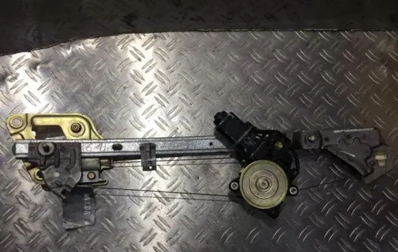 Mazda Xedos 9 Sliding door window regulator with motor