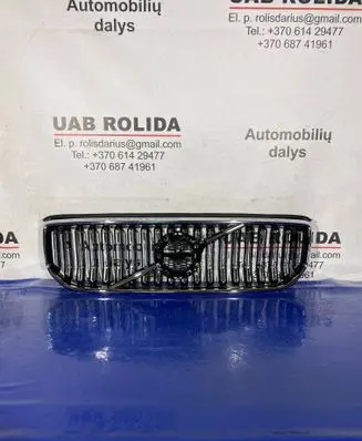 Volvo XC40 Front bumper upper radiator grill