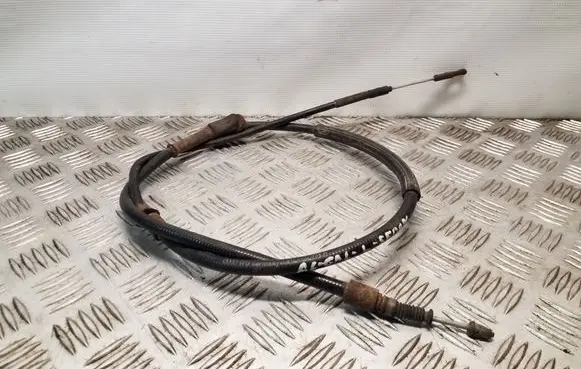 Handbrake/parking brake wiring cable