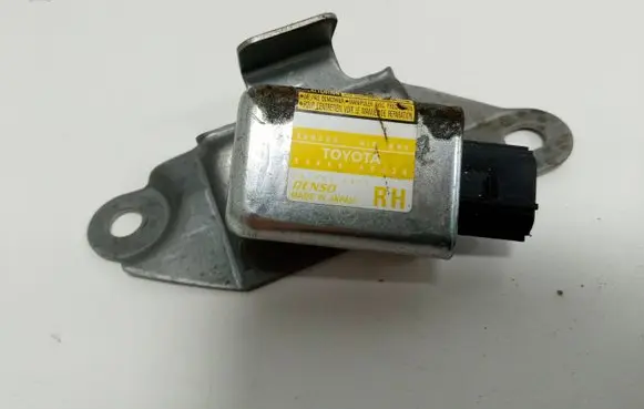 Toyota Land Cruiser (J120) Airbag deployment crash/impact sensor 8986060020 1879000450