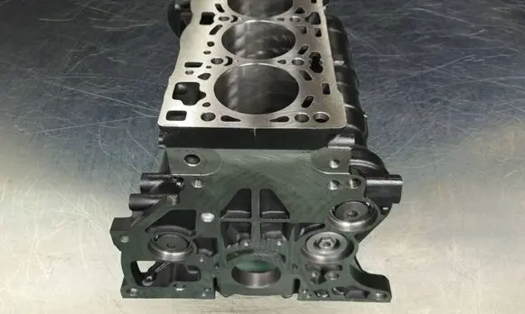 Volkswagen Multivan T6 Engine block 03N103011A
