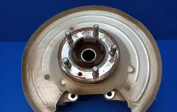 Land Rover Discovery 5 Rear wheel hub JPLA5A971BA