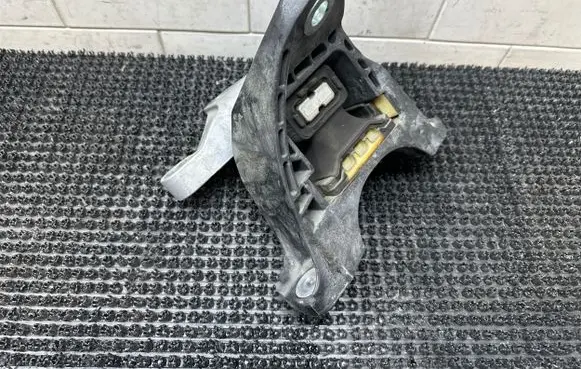 Honda Jazz IV GR Gearbox mount