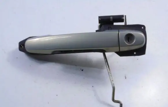 Toyota Avensis Verso Front door exterior handle 