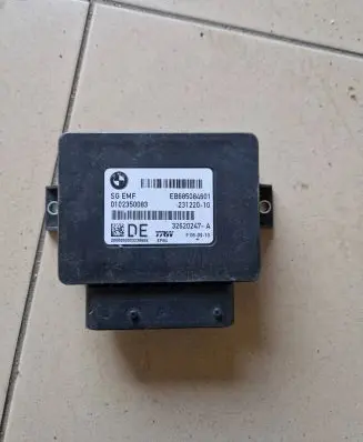 BMW 5 F10 F11 Hand brake control module 6850846 32620247A