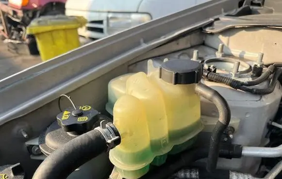 Mazda Tribute Coolant expansion tank/reservoir 