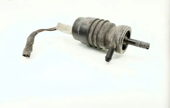 Volkswagen II LT Windscreen/windshield washer pump