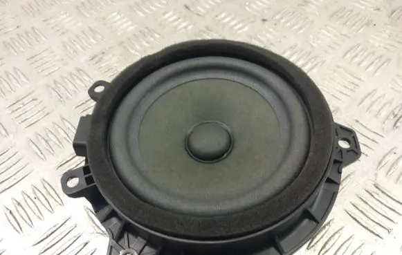 KIA Stonic Rear door speaker 96330-H8000