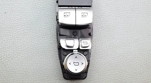 BMW 4 G22 G23 G24 G26 Electric window control switch 9484291