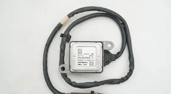 Volkswagen PASSAT B8 Lambda probe sensor 04L907805C