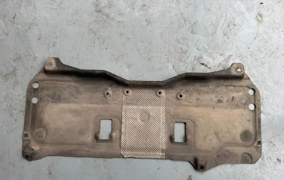Audi Q8 Center/middle under tray cover 4M0804033C