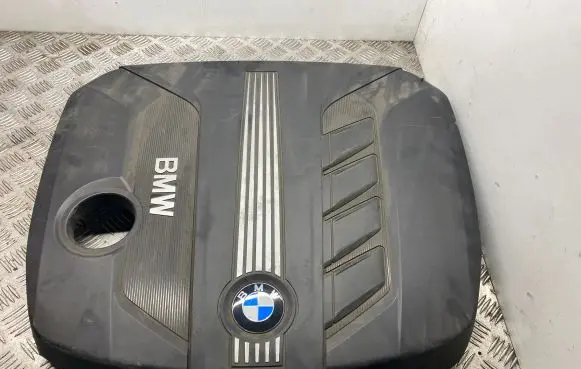 BMW 5 F10 F11 Engine cover (trim) 7802847 13717802847