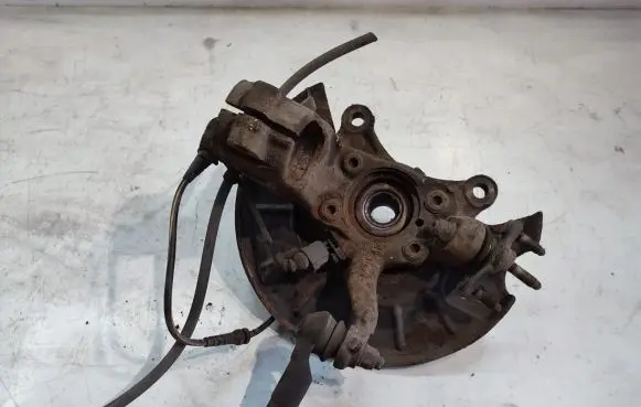Volkswagen Tiguan Front wheel hub