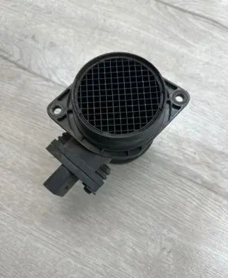 Skoda Octavia Mk1 (1U) Mass air flow meter 0280217121 0983280202