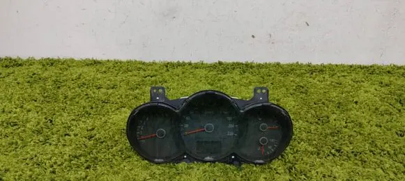 KIA Soul Speedometer (instrument cluster) 94007-2K110