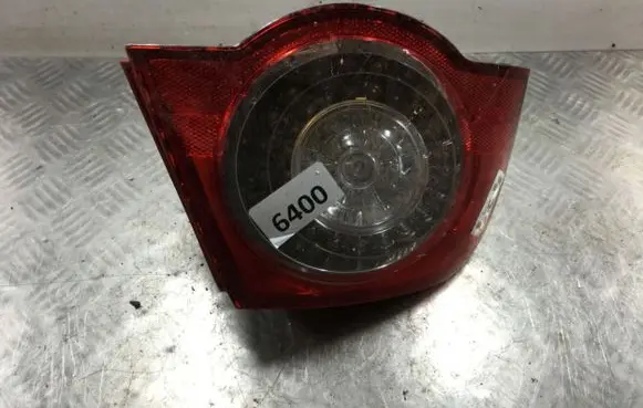 Volkswagen PASSAT B6 Rear/tail lights 275701
