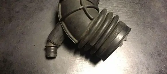 BMW 3 E46 Air intake hose/pipe 1437355